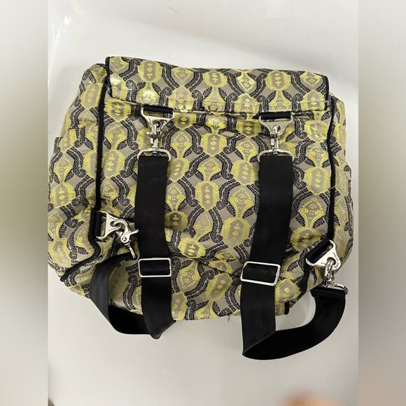 Petunia pickle bottom diaper bag. - Picture 2 of 7